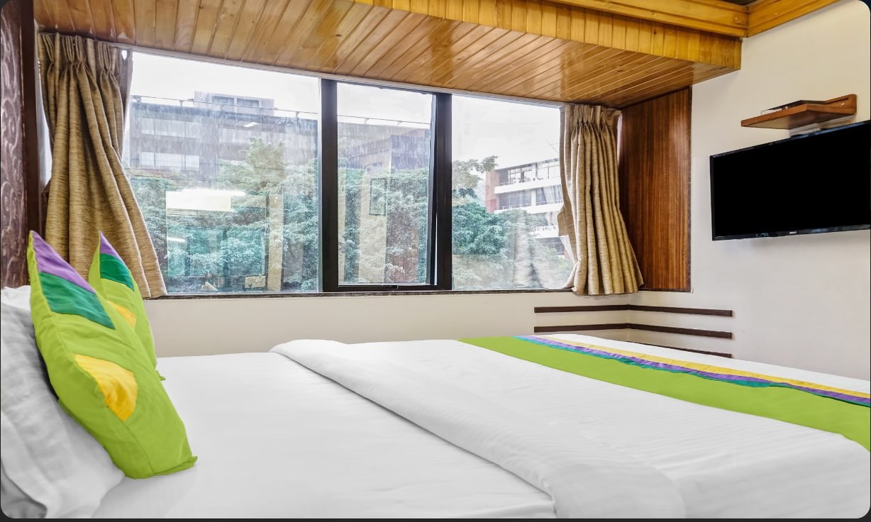 Executive AC Room